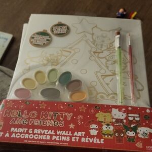 Hello Kitty Paint & Reveal Wall Art Set